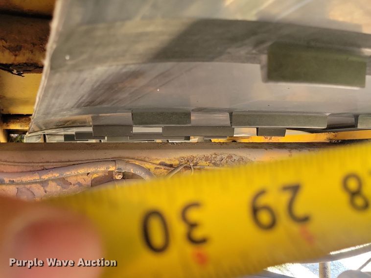 image for item DR4473 1980 Athey 7-12D windrow elevator