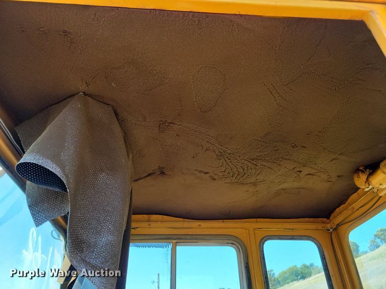 image for item DR4473 1980 Athey 7-12D windrow elevator