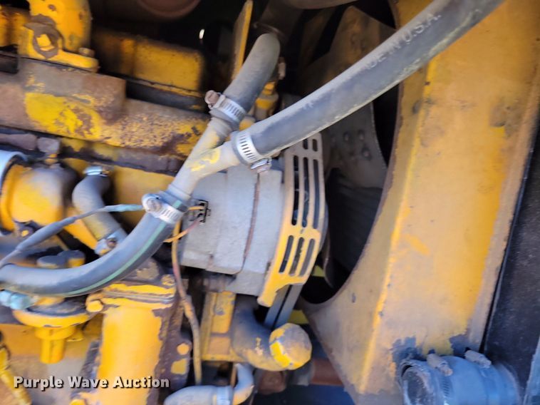 image for item DR4473 1980 Athey 7-12D windrow elevator