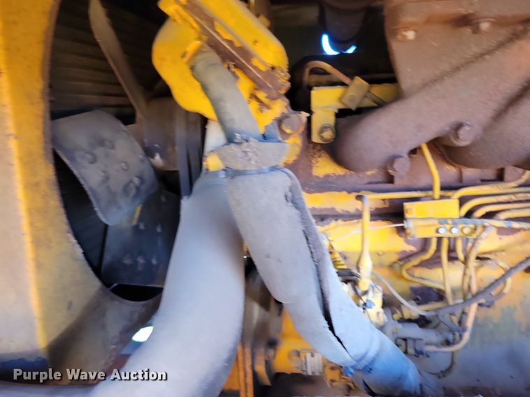 image for item DR4473 1980 Athey 7-12D windrow elevator