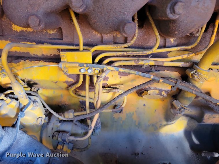 image for item DR4473 1980 Athey 7-12D windrow elevator