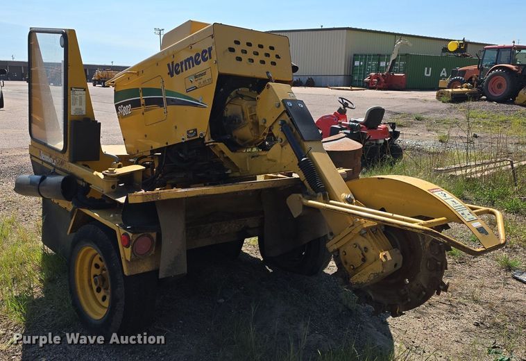 image for item DR4474 2014 Vermeer  SC802 stump grinder
