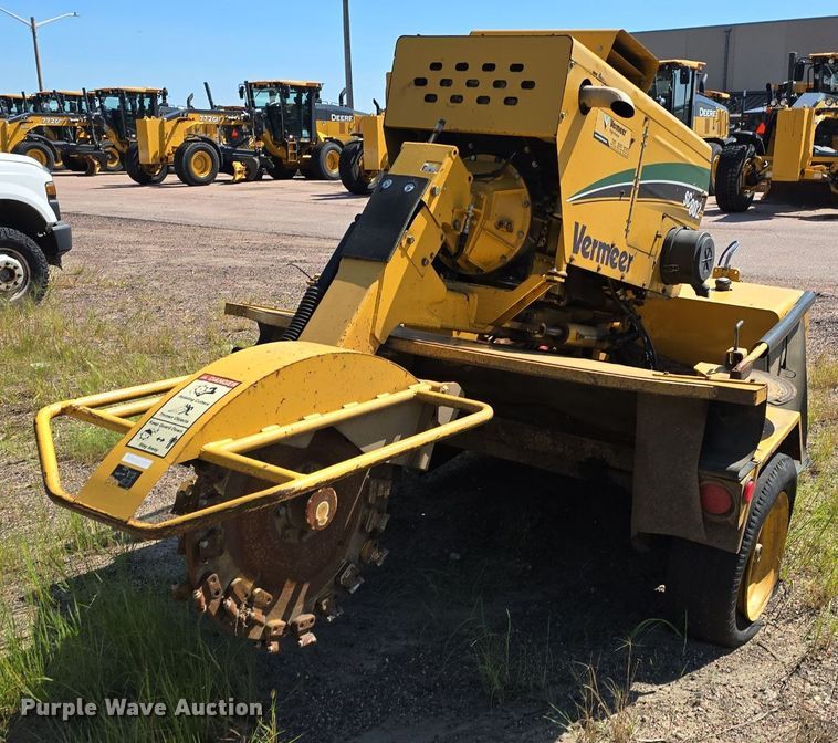 image for item DR4474 2014 Vermeer  SC802 stump grinder