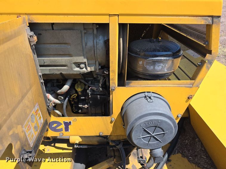 image for item DR4474 2014 Vermeer  SC802 stump grinder