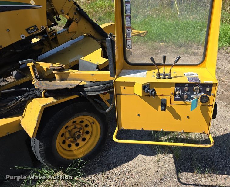 image for item DR4474 2014 Vermeer  SC802 stump grinder