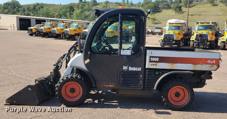 image for item DR4476 2016 Bobcat 5600 utility vehicle