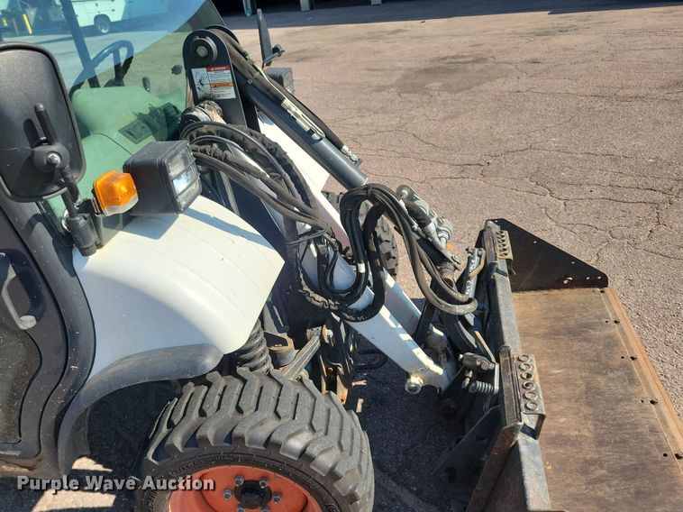 image for item DR4476 2016 Bobcat 5600 utility vehicle