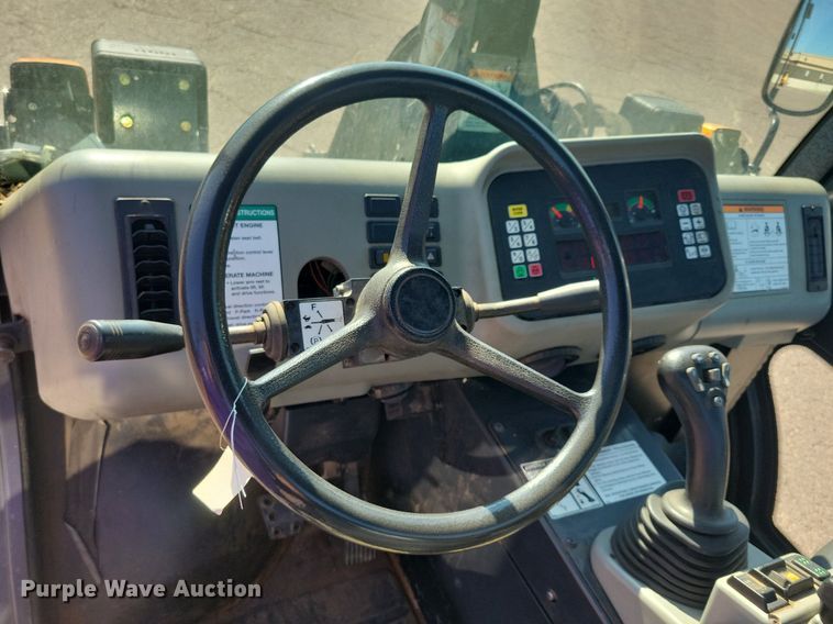 image for item DR4476 2016 Bobcat 5600 utility vehicle