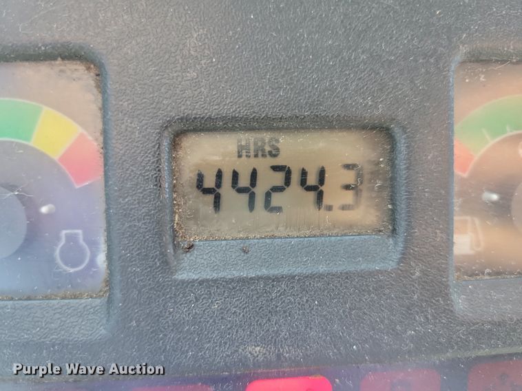 image for item DR4476 2016 Bobcat 5600 utility vehicle