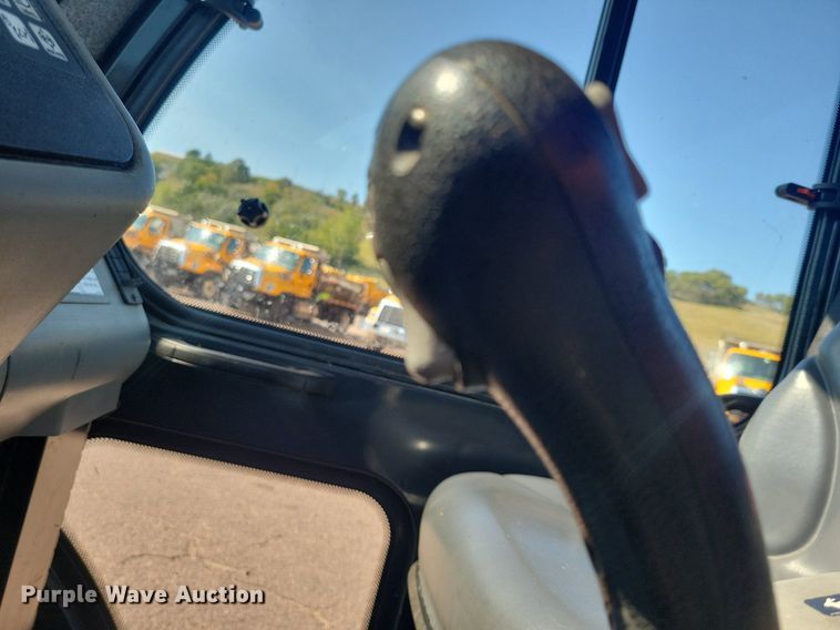 image for item DR4476 2016 Bobcat 5600 utility vehicle