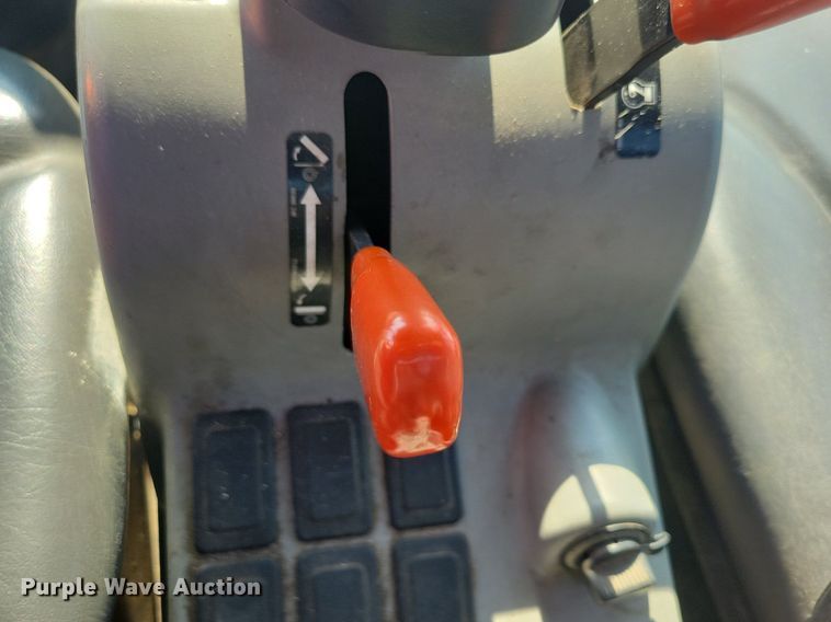 image for item DR4476 2016 Bobcat 5600 utility vehicle