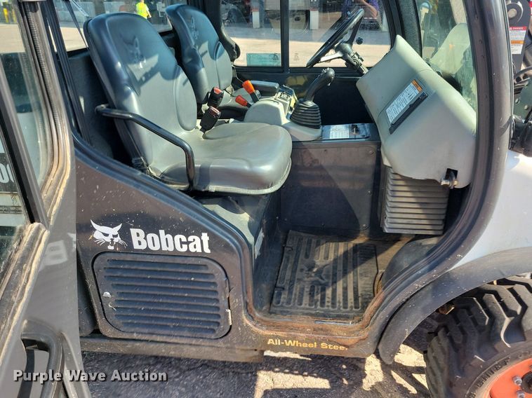 image for item DR4476 2016 Bobcat 5600 utility vehicle
