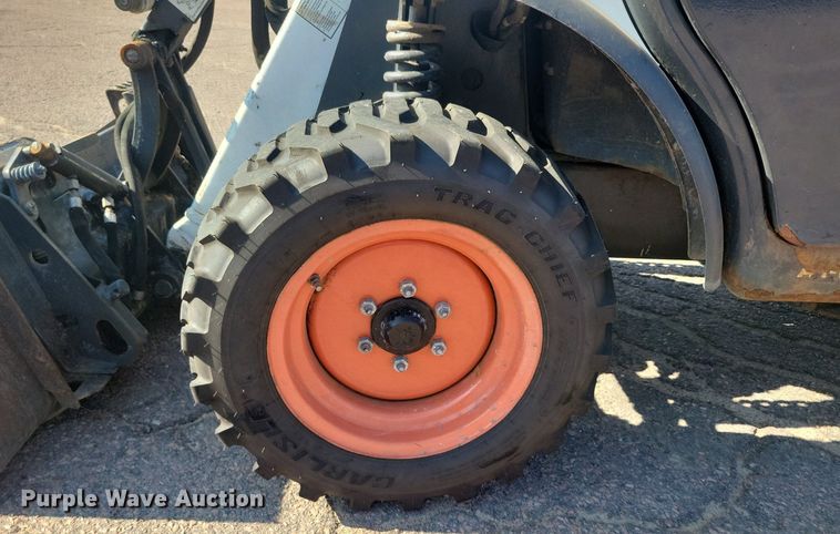 image for item DR4476 2016 Bobcat 5600 utility vehicle