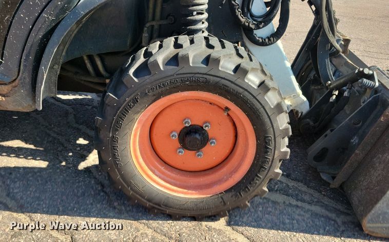 image for item DR4476 2016 Bobcat 5600 utility vehicle