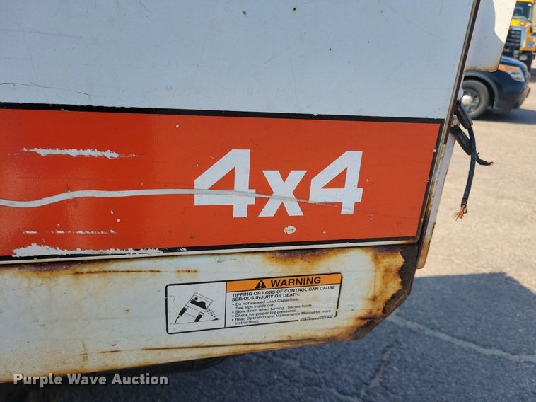 image for item DR4476 2016 Bobcat 5600 utility vehicle