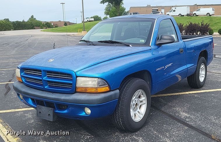 image for item DR4867 2001 Dodge  Dakota Sport pickup truck