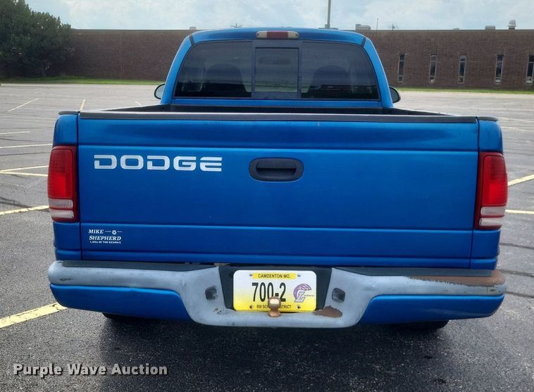 image for item DR4867 2001 Dodge  Dakota Sport pickup truck