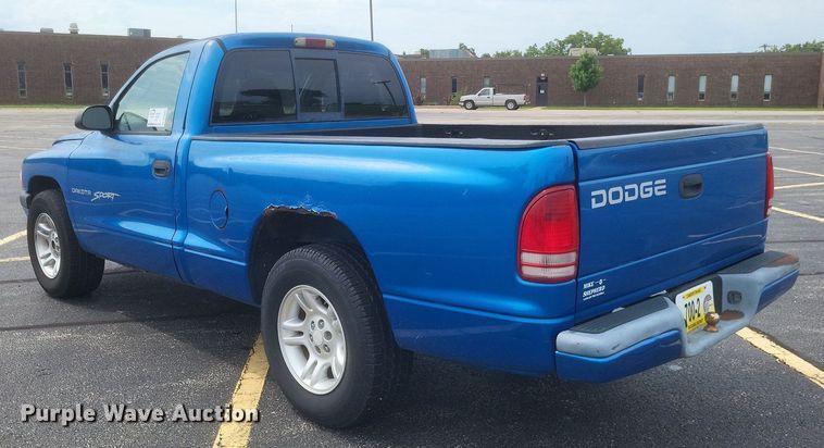 image for item DR4867 2001 Dodge  Dakota Sport pickup truck