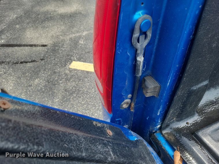 image for item DR4867 2001 Dodge  Dakota Sport pickup truck