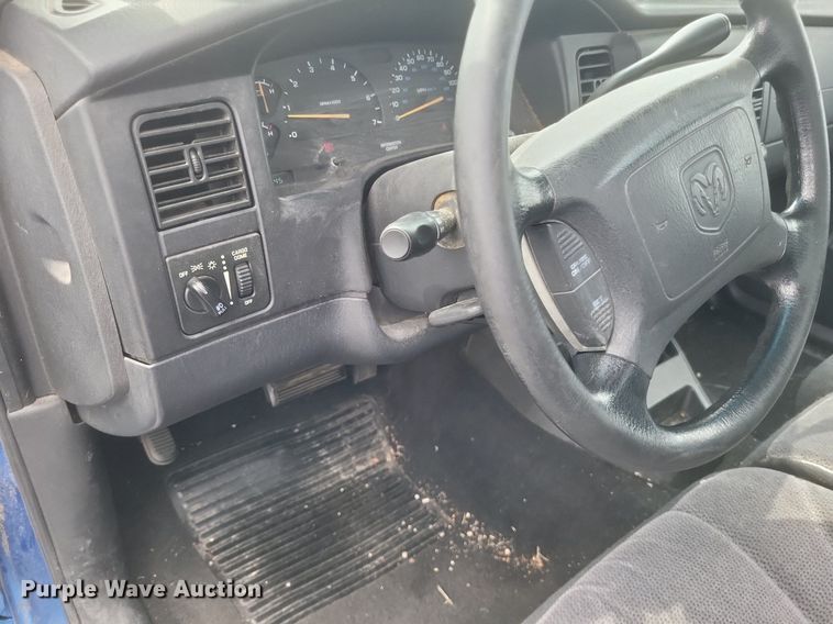 image for item DR4867 2001 Dodge  Dakota Sport pickup truck