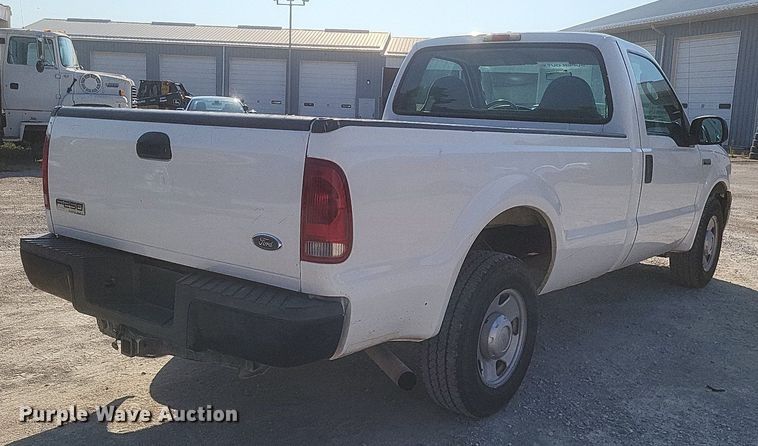 image for item DR4993 2005 Ford  F250 Super Duty XL pickup truck