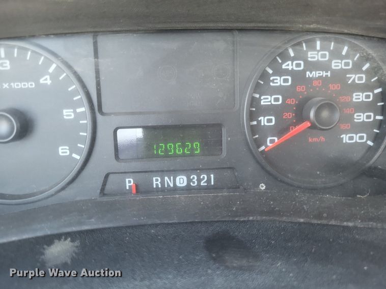 image for item DR4993 2005 Ford  F250 Super Duty XL pickup truck