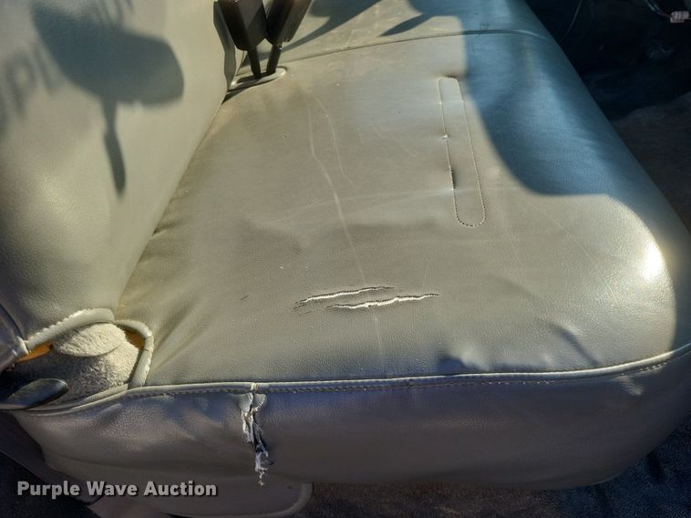 image for item DR4993 2005 Ford  F250 Super Duty XL pickup truck