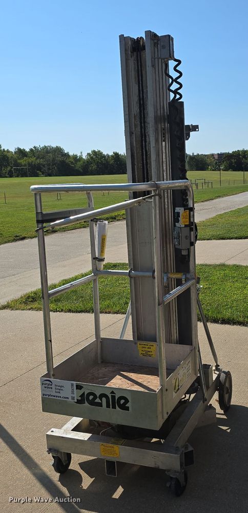 image for item DS4786 Genie PLC-30 vertical lift