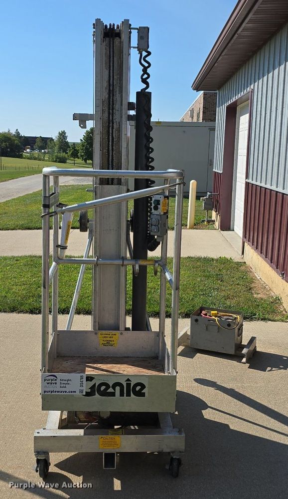 image for item DS4786 Genie PLC-30 vertical lift