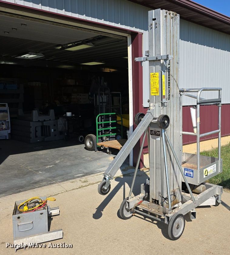 image for item DS4786 Genie PLC-30 vertical lift