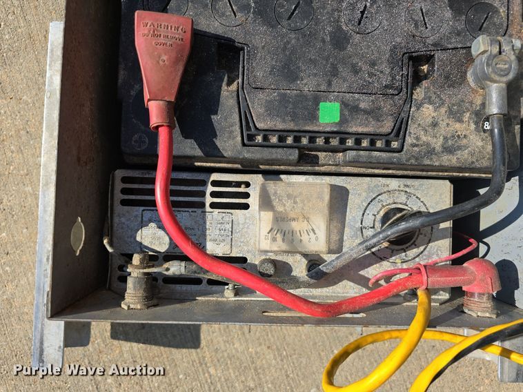 image for item DS4786 Genie PLC-30 vertical lift