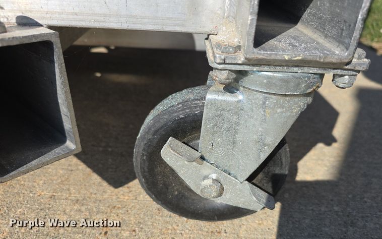 image for item DS4786 Genie PLC-30 vertical lift