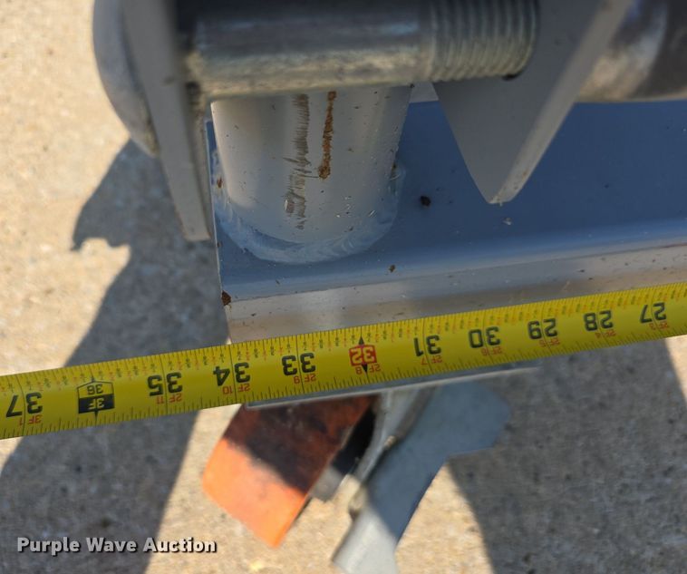 image for item DS4786 Genie PLC-30 vertical lift