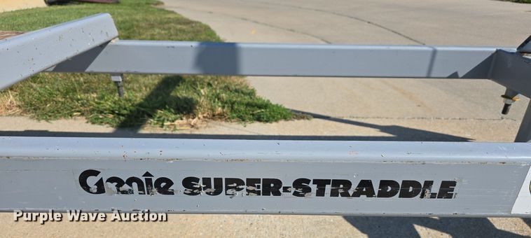 image for item DS4786 Genie PLC-30 vertical lift