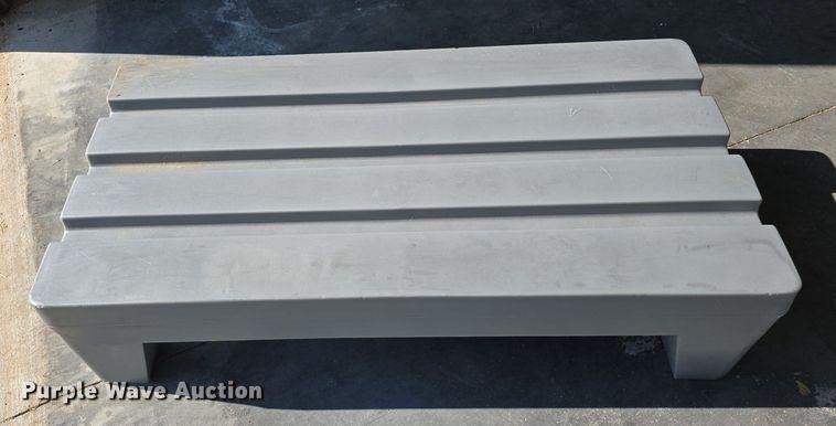 image for item DS4787 (14) dunnage racks 