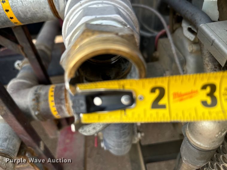 image for item DV2753 1999 International 4700 tanker fire truck