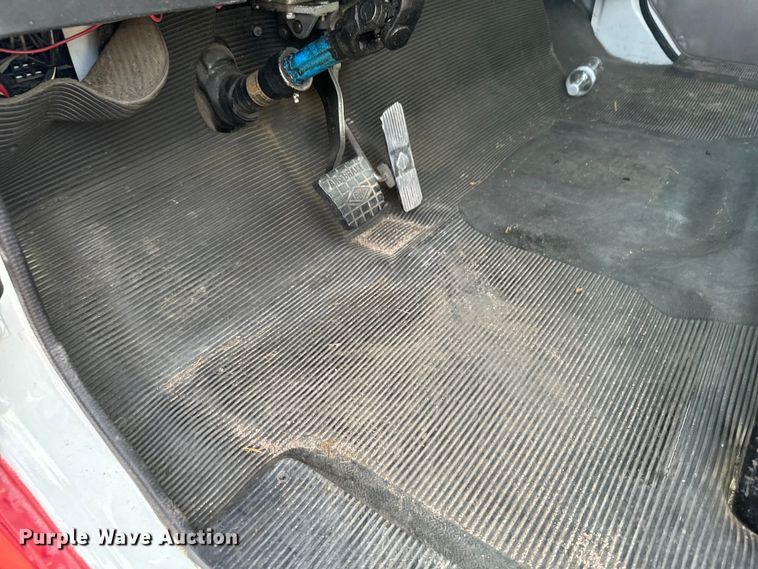 image for item DV2753 1999 International 4700 tanker fire truck