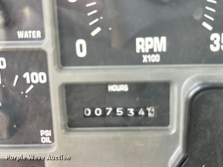 image for item DV2753 1999 International 4700 tanker fire truck