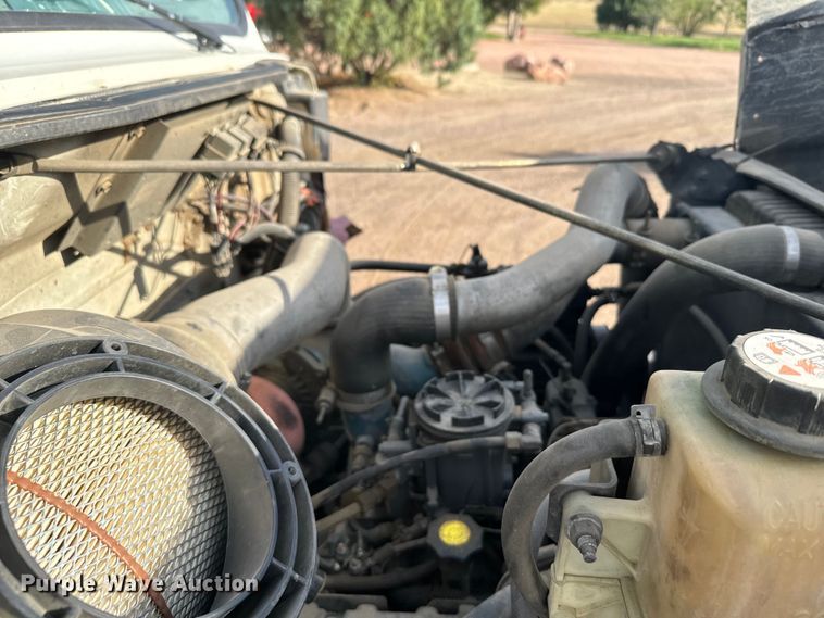 image for item DV2753 1999 International 4700 tanker fire truck