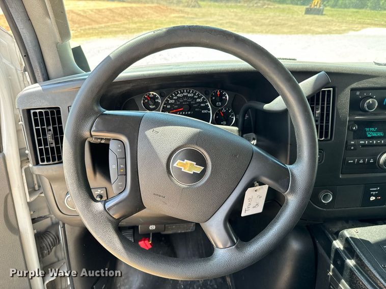 image for item DX1157 2016 Chevrolet  Express 4500 ambulance