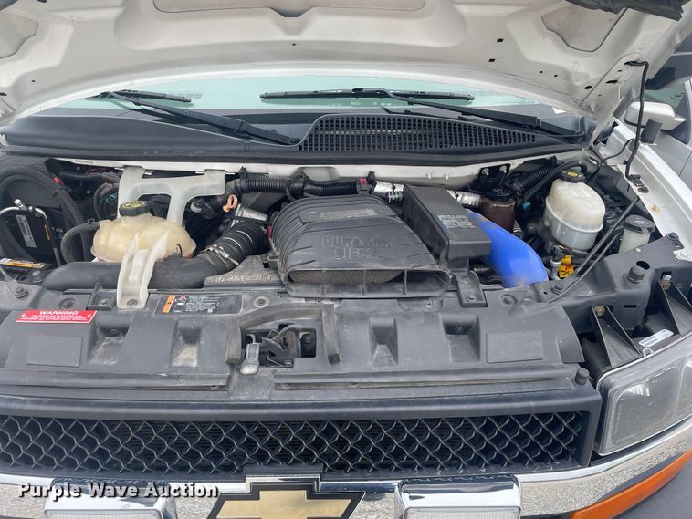 image for item DX1157 2016 Chevrolet  Express 4500 ambulance