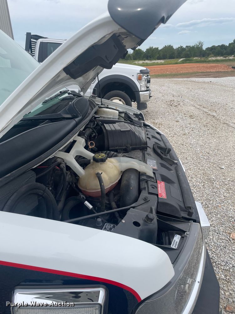 image for item DX1157 2016 Chevrolet  Express 4500 ambulance