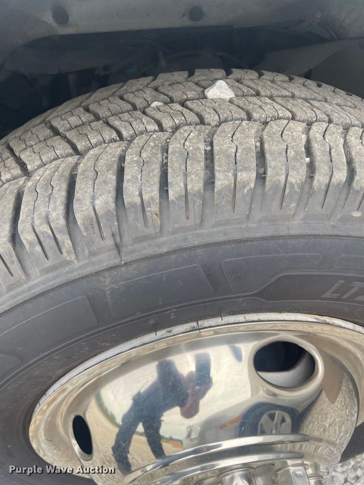 image for item DX1157 2016 Chevrolet  Express 4500 ambulance