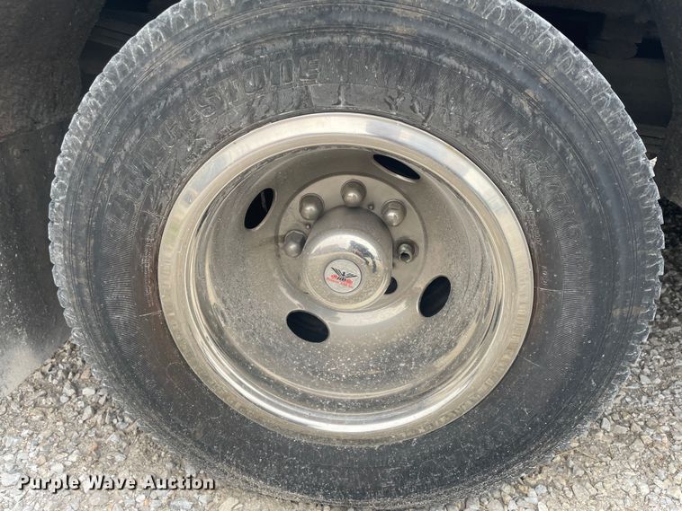 image for item DX1157 2016 Chevrolet  Express 4500 ambulance