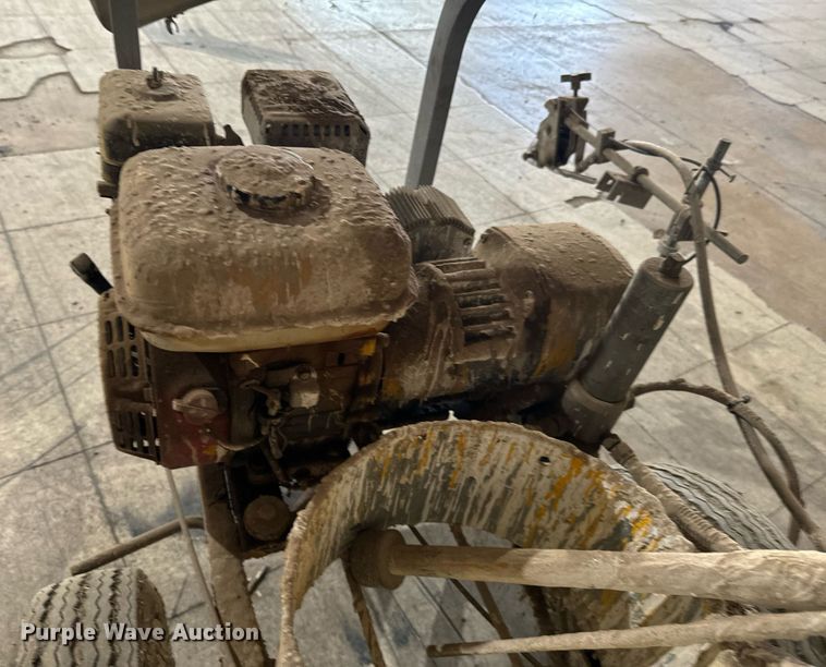 image for item DX1220 Graco paint striper