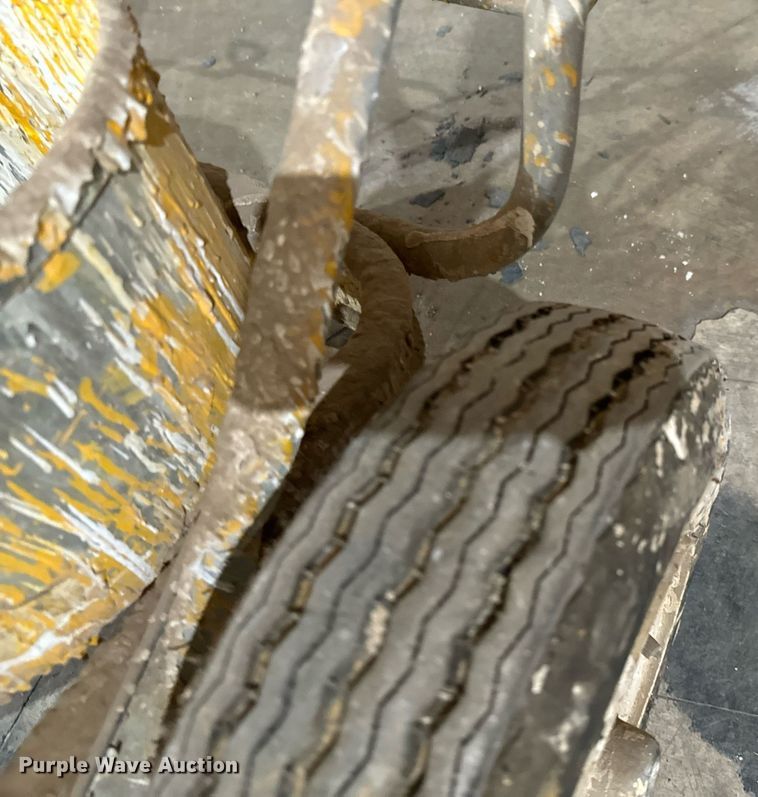 image for item DX1220 Graco paint striper