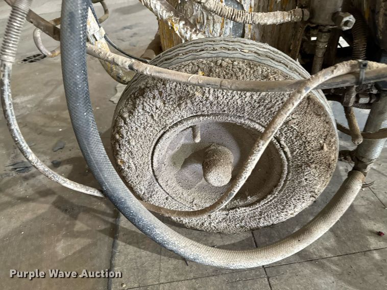 image for item DX1220 Graco paint striper