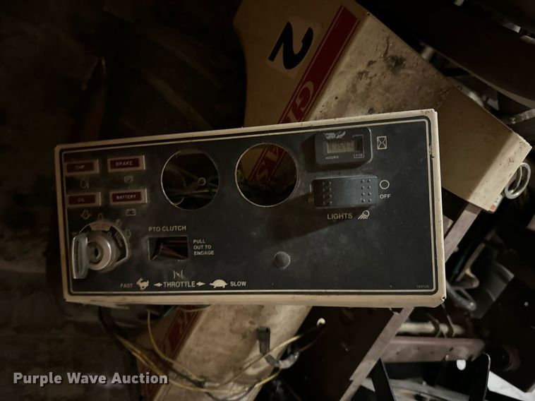 image for item DX1221 (4) Grasshopper 722D ZTR lawn mowers