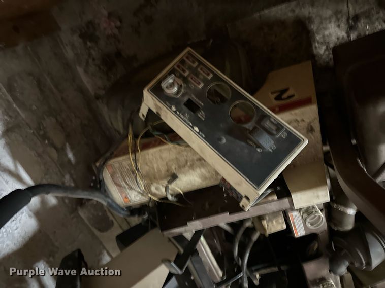 image for item DX1221 (4) Grasshopper 722D ZTR lawn mowers