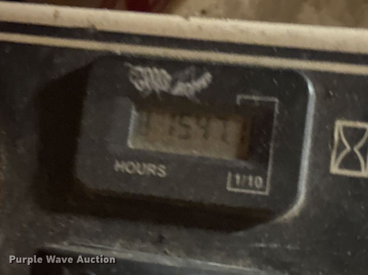 image for item DX1221 (4) Grasshopper 722D ZTR lawn mowers